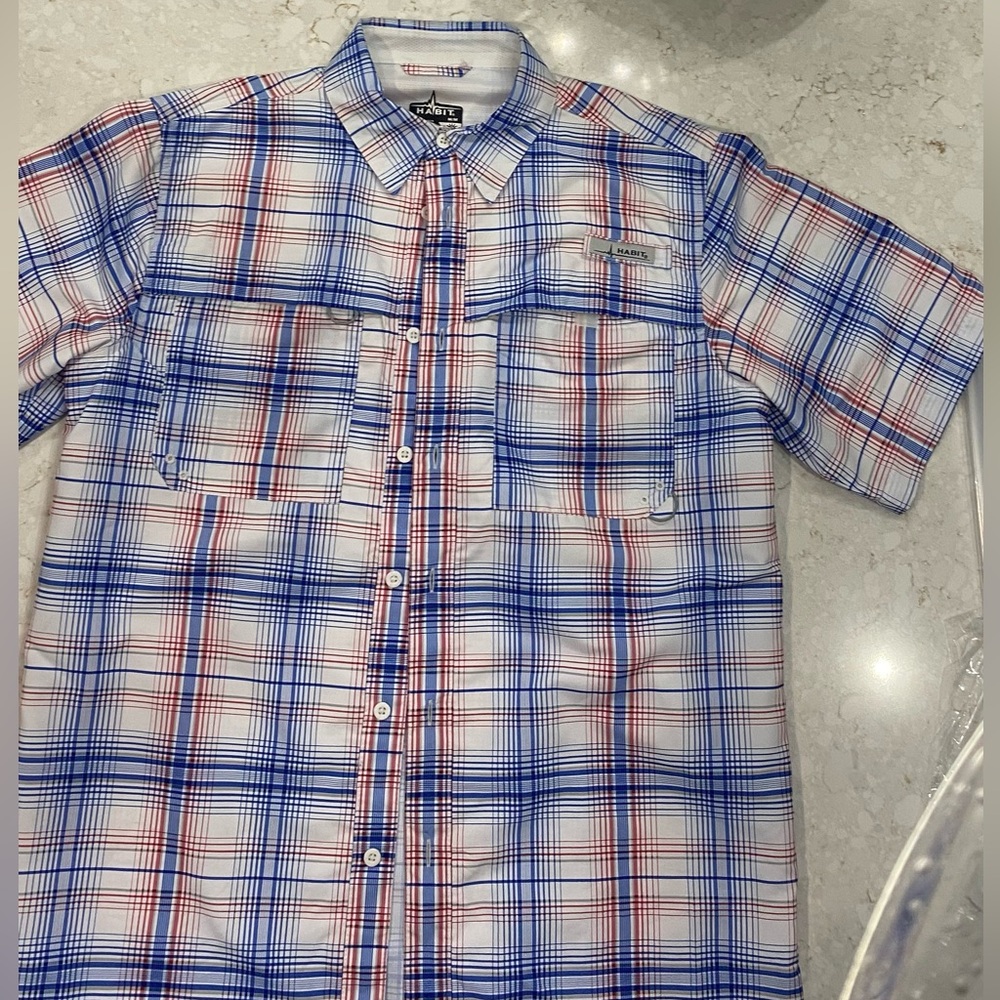 Habit Men's Casual Plaid Button Down Shirt - White, Blue, and Red B1-16